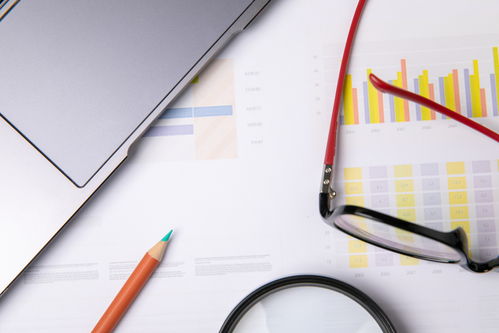 办公用品商务摄影 数据报表场景的专业视觉呈现